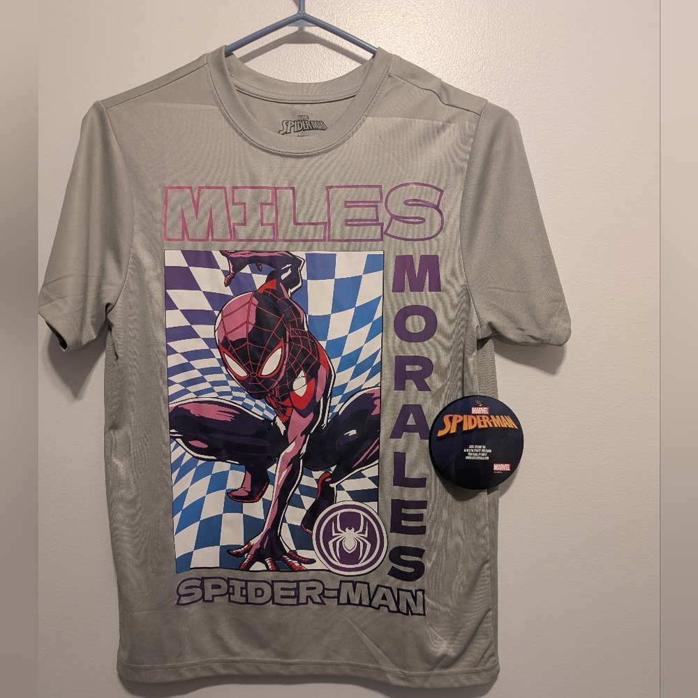 Spiderman Gray Short Sleeve Tee with Dynamic Design